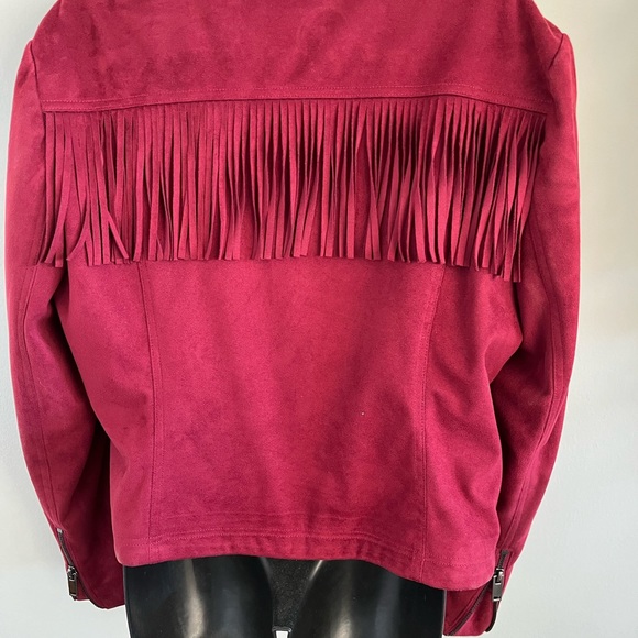 Get the look! Black Rivet Crandberry Suede Moto Jacket - Picture 4 of 7